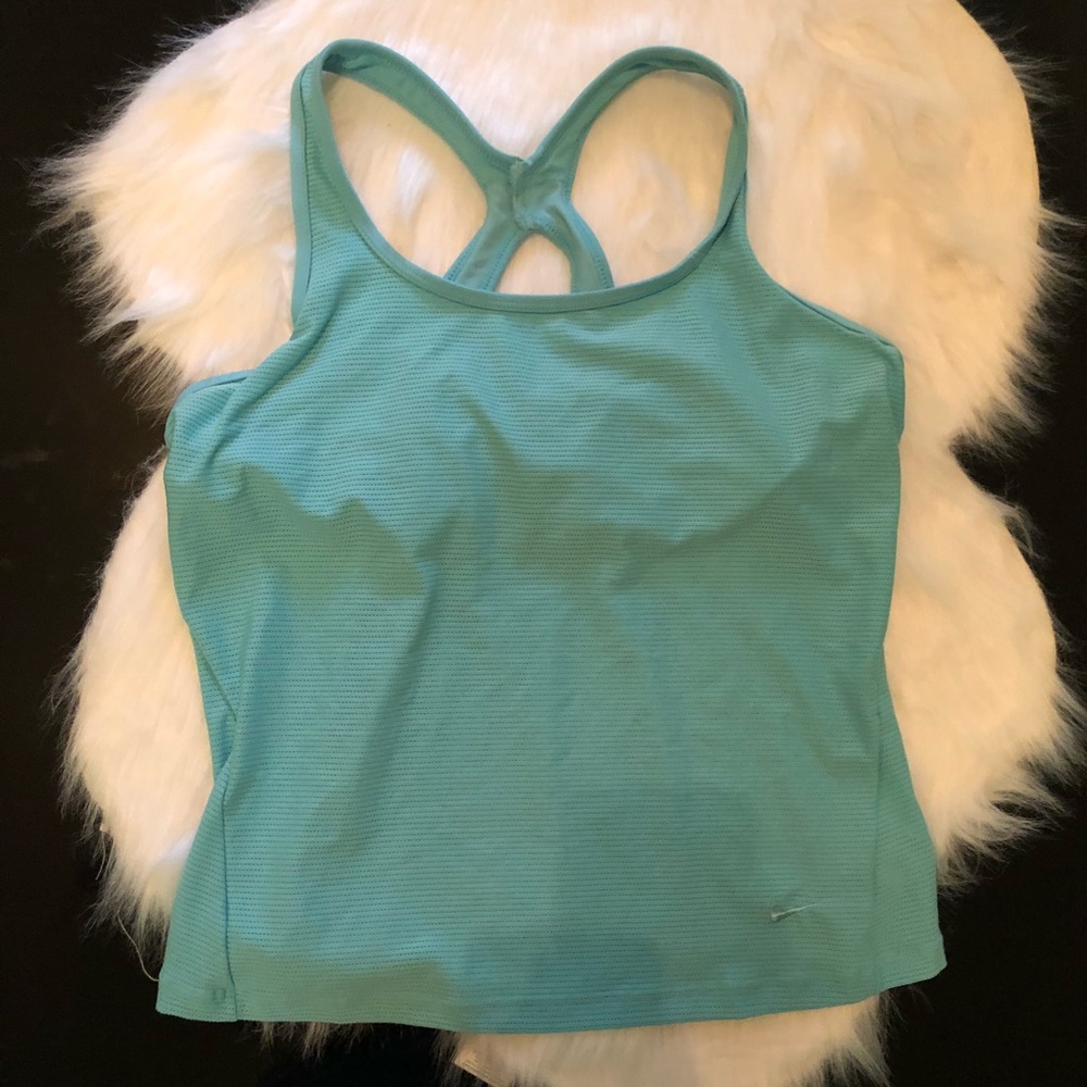 Nike sport top size xl